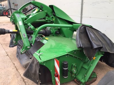 John Deere R950R   F310R triple mower conditioners