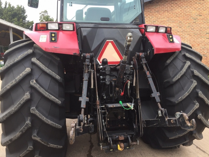 Case Magnum 7250 Pro