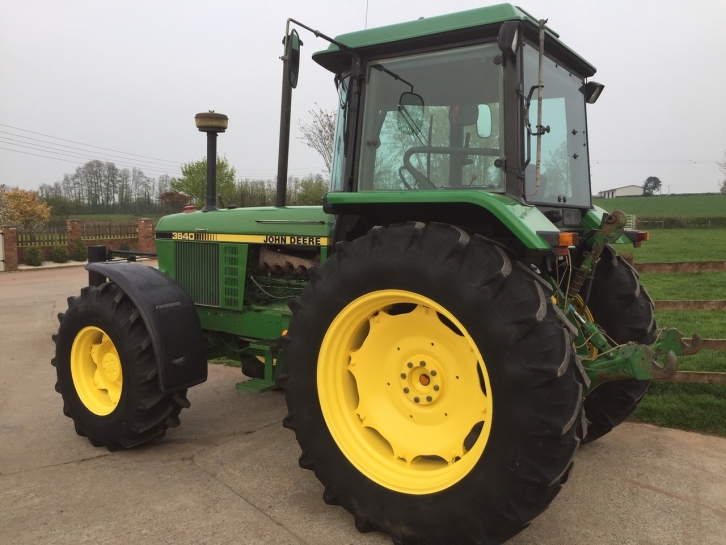 John Deere 3640