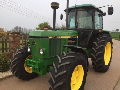 John Deere 3640