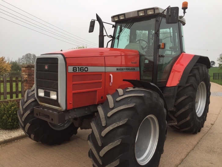 Massey Ferguson 8160