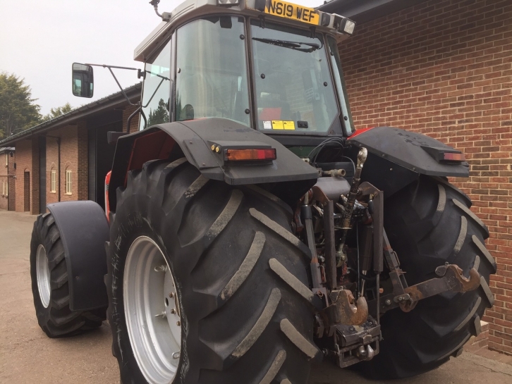 Massey Ferguson 8160