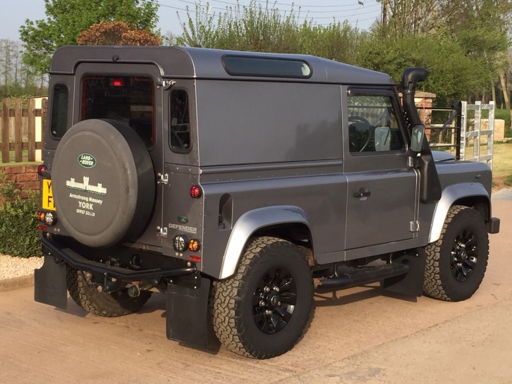 Land Rover 90 Hard Top 2.2 TDCi
