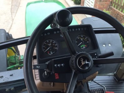 John Deere 6400
