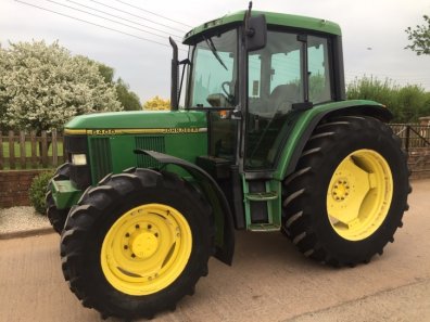 John Deere 6400