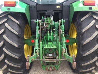 John Deere 6400