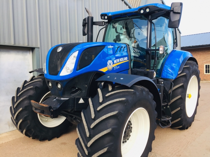 New Holland T7.270