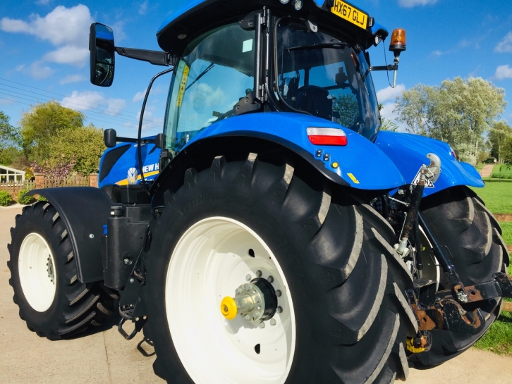 New Holland T7.270