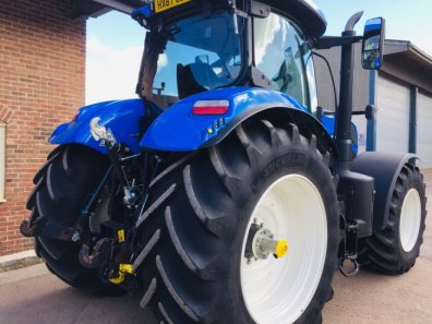 New Holland T7.270