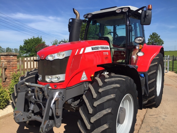 Massey Ferguson 7718 Exclusive