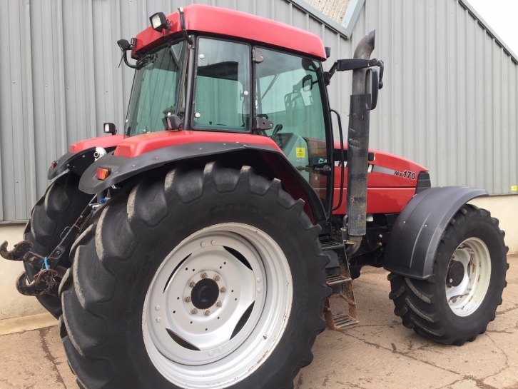 Case MX 170