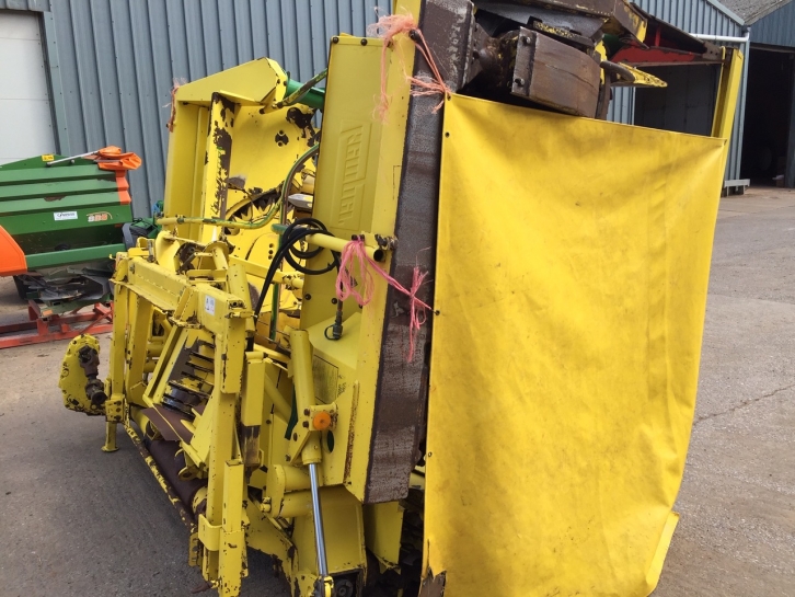 Kemper Champion 360 8 row maize header