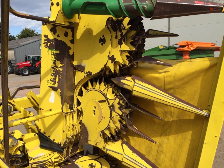 Kemper Champion 360 8 row maize header