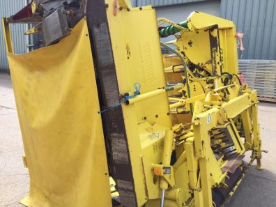 Kemper Champion 360 8 row maize header