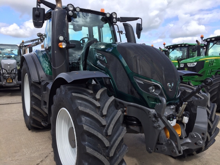 Valtra T214 Direct