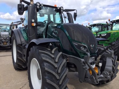 Valtra T214 Direct