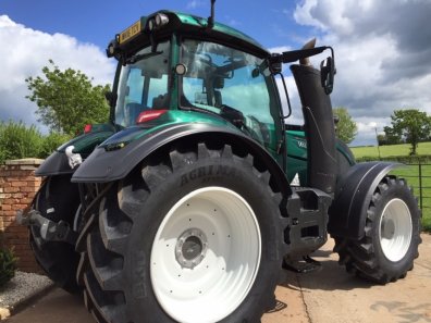 Valtra T214 Direct