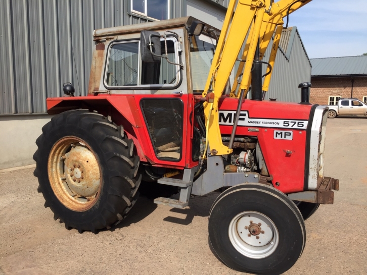 Massey Ferguson 575
