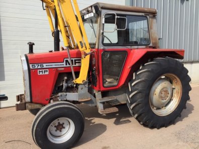 Massey Ferguson 575