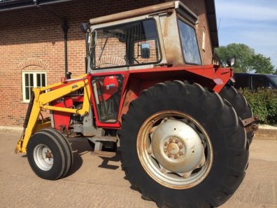 Massey Ferguson 575