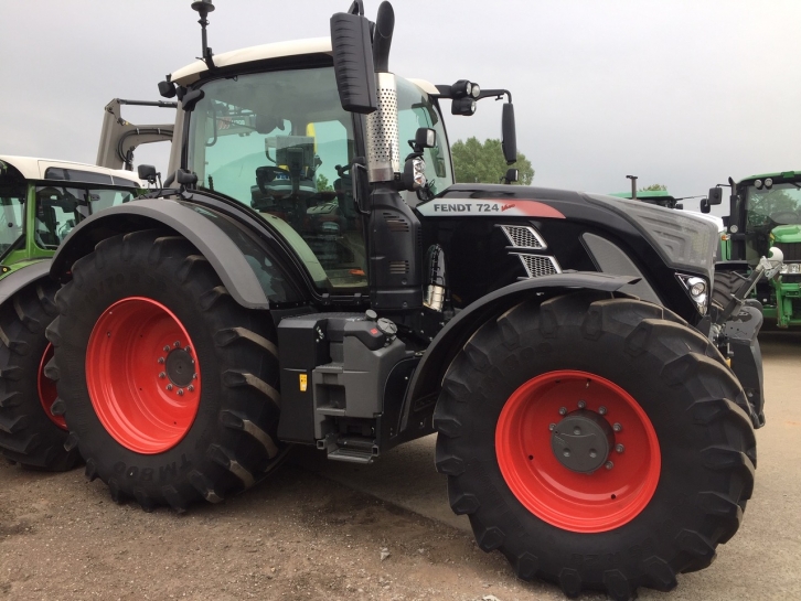 Fendt 724 Profi-Plus