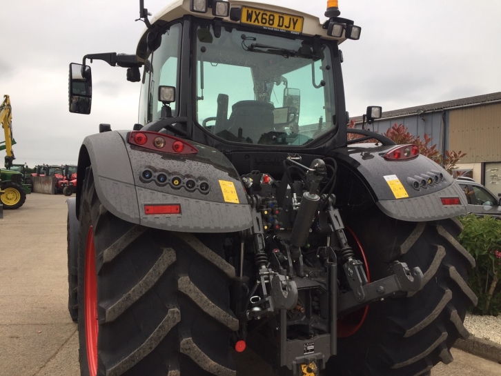 Fendt 724 Profi-Plus