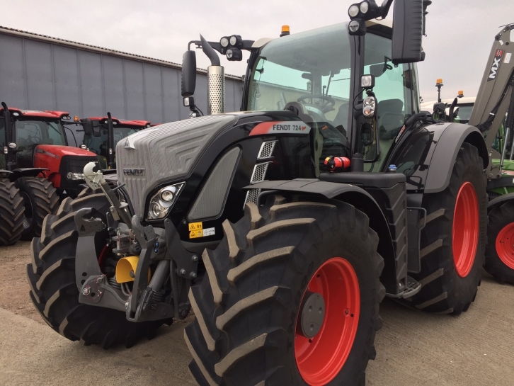 Fendt 724 Profi-Plus