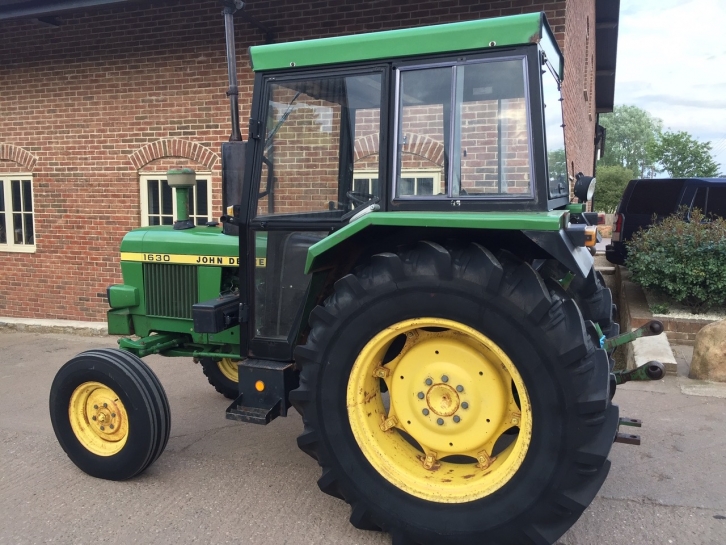 John Deere 1630