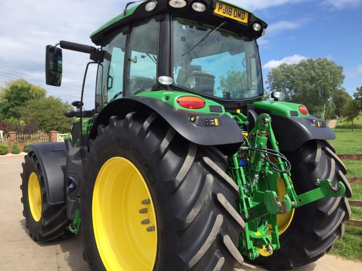 John Deere 6155R