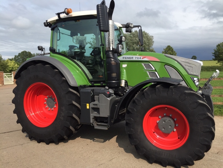 Fendt 724 Profi-Plus