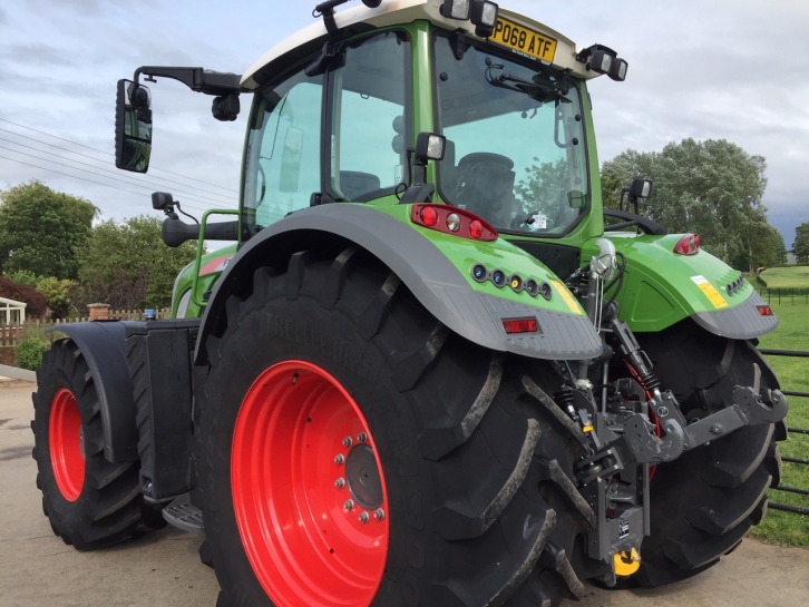 Fendt 724 Profi-Plus