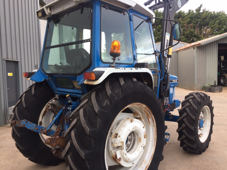 Ford 7610