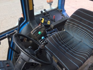Ford 7610