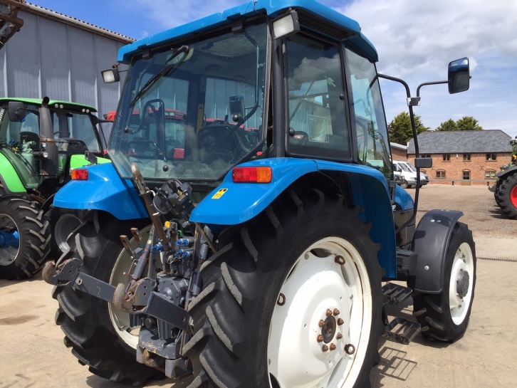 New Holland TL80
