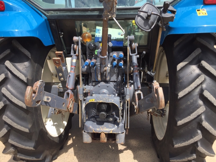 New Holland TL80