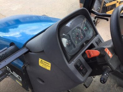 New Holland TL80