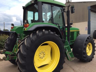 John Deere 6600