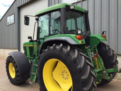 John Deere 6600
