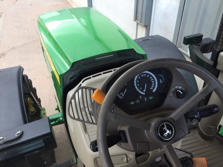John Deere 6150R