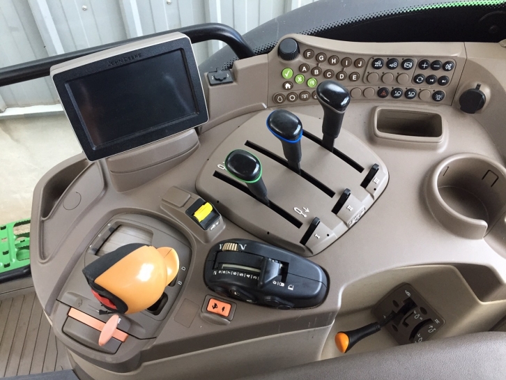 John Deere 6150R