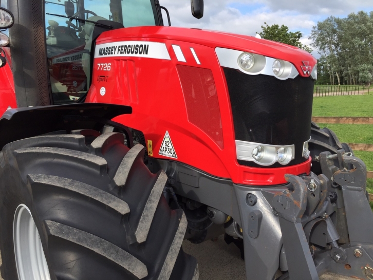 Massey Ferguson 7726 Exclusive