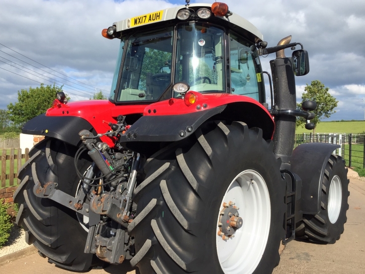 Massey Ferguson 7726 Exclusive