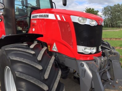 Massey Ferguson 7726 Exclusive