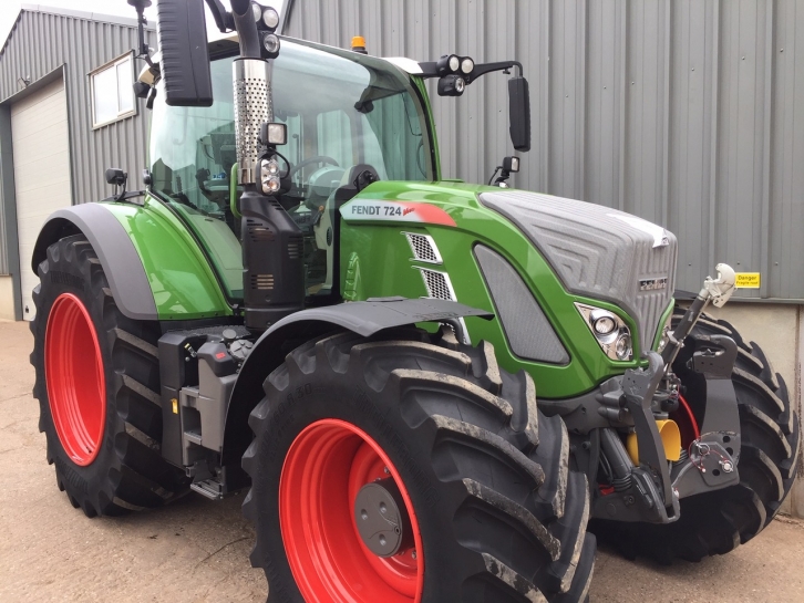 Fendt 724 Profi-Plus