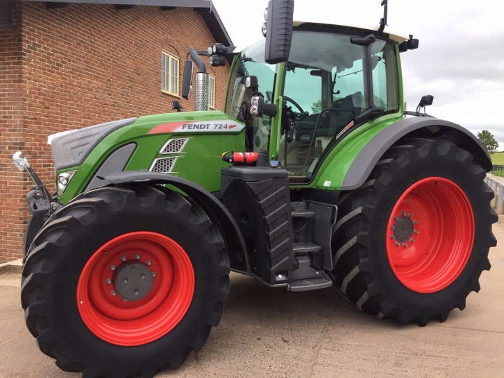 Fendt 724 Profi-Plus