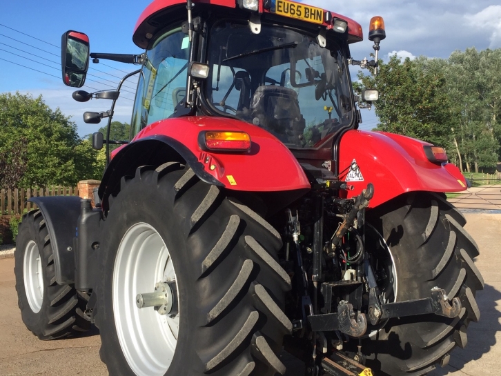Case CVX 160