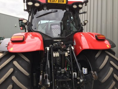 Case CVX 240