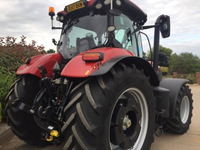 Case CVX 240