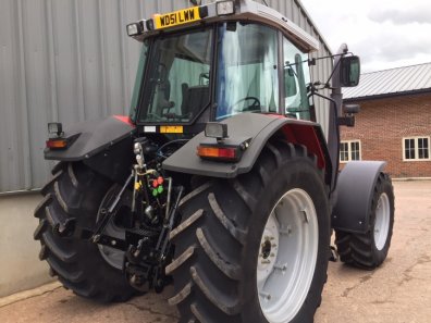 Massey Ferguson 6270