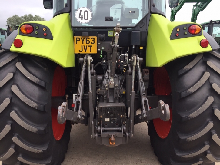 Claas Arion 420 CIS